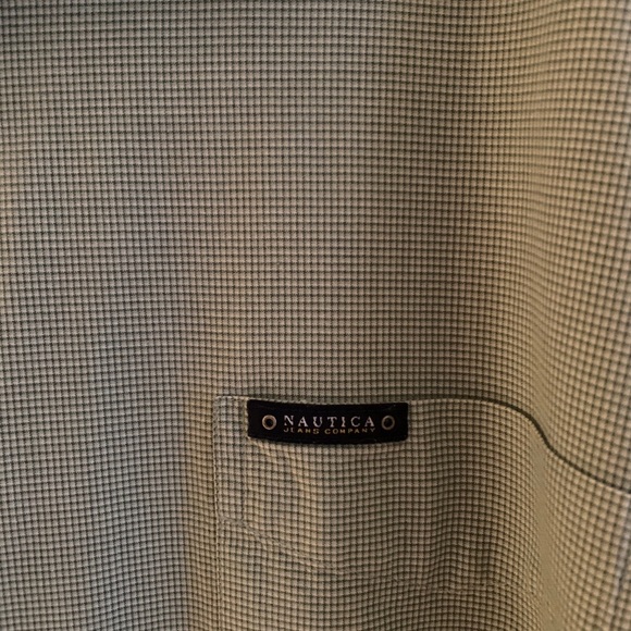 Nautica button down - Picture 3 of 4